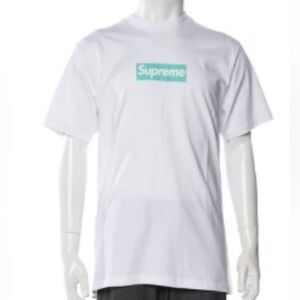 Supreme tshirt